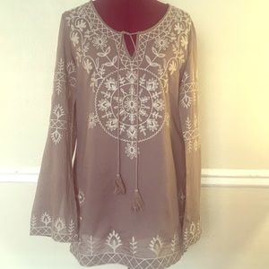 Beautiful Monoreno Cotton Tunic